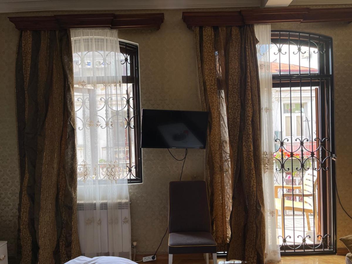 Luxors Garden Hotel Batumi Ngoại thất bức ảnh