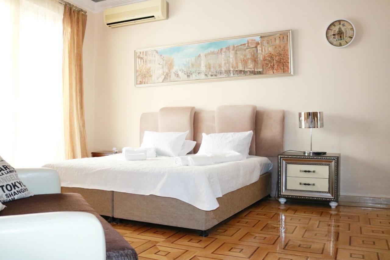 Luxors Garden Hotel Batumi Ngoại thất bức ảnh