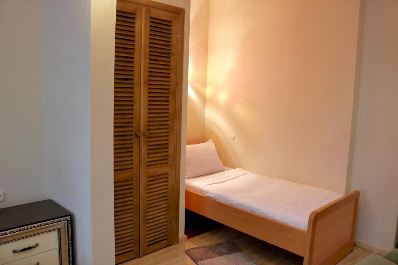 Luxors Garden Hotel Batumi Ngoại thất bức ảnh