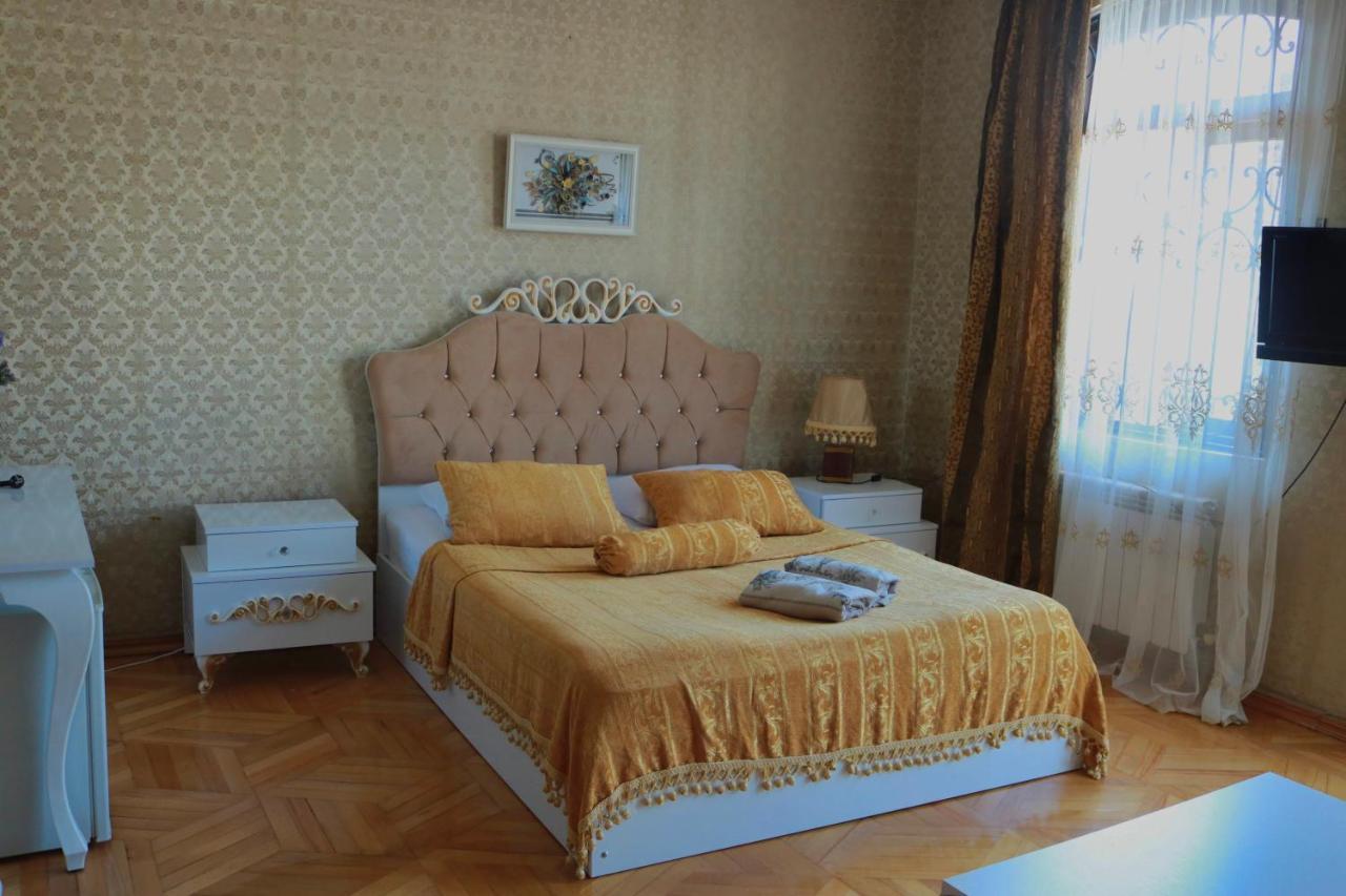 Luxors Garden Hotel Batumi Ngoại thất bức ảnh